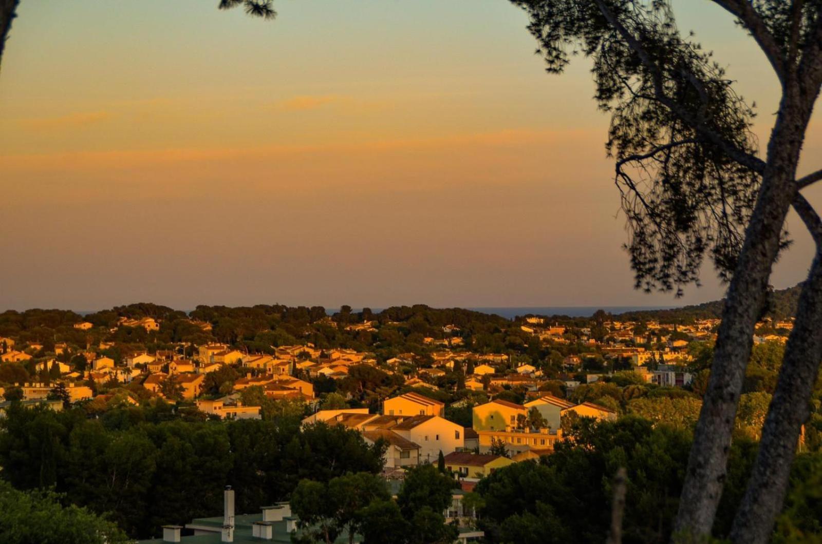 La Solane - Grande Maison Sous Les Pins Six-Fours-les-Plages Exterior foto